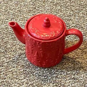BIA INTERNATIONAL NEW NI TAG Bold Red Teapot by